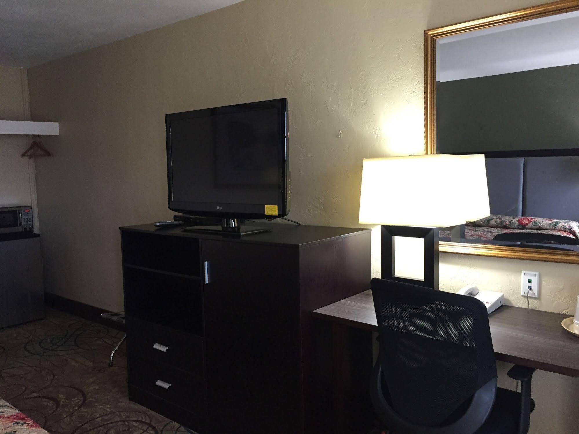 Track & Turf Motel Mount Laurel Luaran gambar
